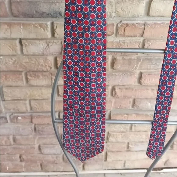 Paolo Gucci Italy made 100% silk tie - Picture 5 of 6